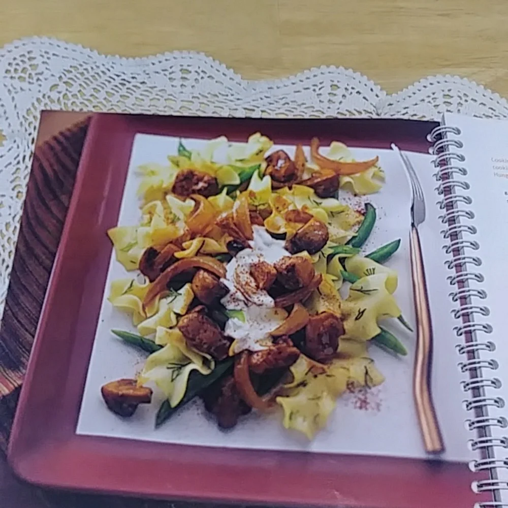 Pampered Chef Cookbook, 29 Minutes to Dinner Vol 1 Quick Meal Menus